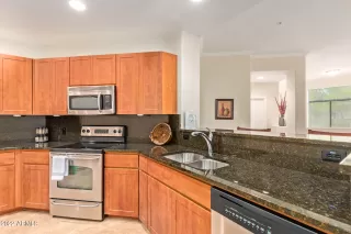 Photo #5: 6419752 Listing 