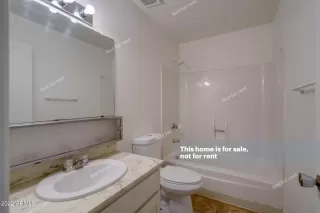 Photo #5: 6419859 Listing