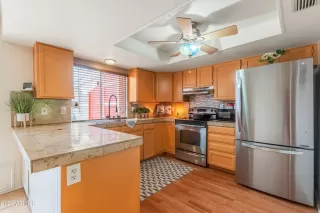 Photo #4: 6420006 Listing