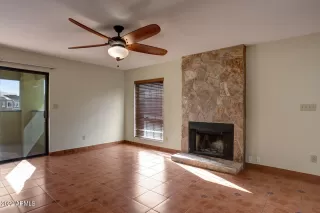 Photo #6: 6420026 Listing