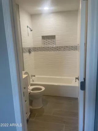 Photo #1: 6420098 Listing 