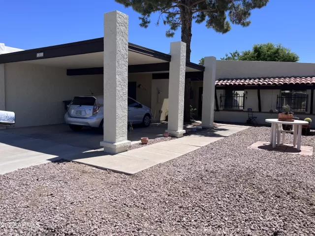 MLS: 6420100 Condo For Sale