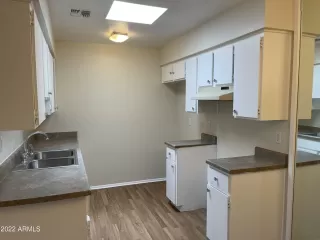 Photo #3: 6420225 Listing