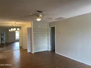 Photo #6: 6420225 Listing