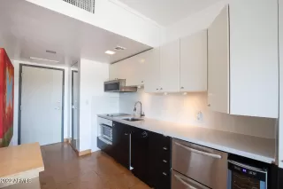 Photo #1: 6420404 Listing