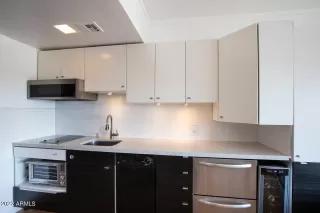 Photo #2: 6420404 Listing