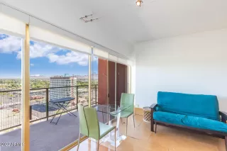 Photo #6: 6420404 Listing