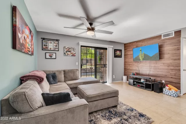 MLS: 6420436 Condo For Sale