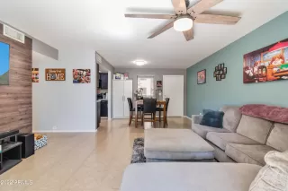 Photo #5: 6420436 Listing 