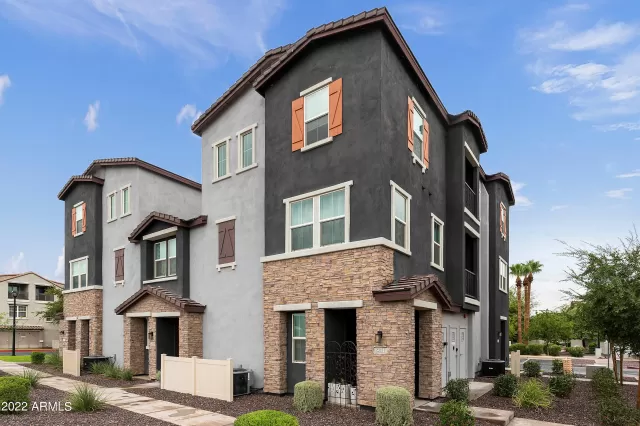 MLS: 6420545 Condo For Sale