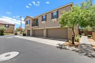 Photo #4: 6420615 Listing