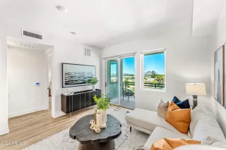 Photo #2: 6420846 Listing