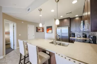 Photo #6: 6420869 Listing 