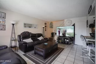 Photo #6: 6420911 Listing