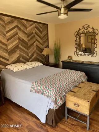 Photo #5: 6421188 Listing