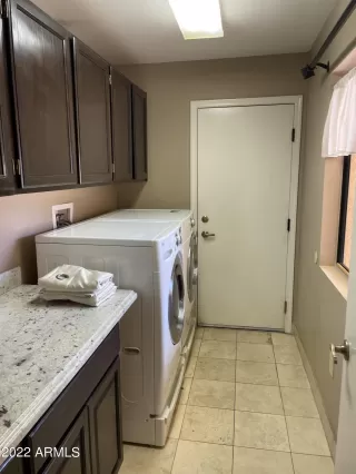 Photo #6: 6421188 Listing