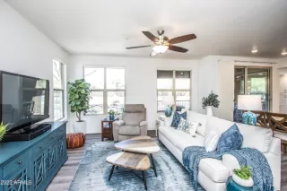 Photo #2: 6421428 Listing 