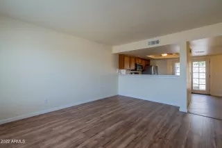 Photo #5: 6421470 Listing 