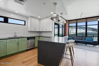 Photo #5: 6421480 Listing 