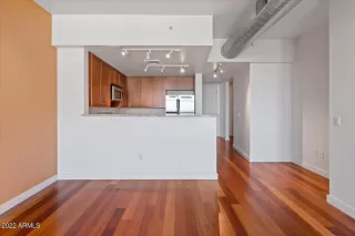 Photo #4: 6421482 Listing