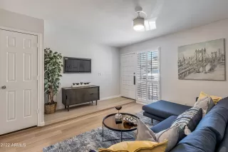 Photo #2: 6421540 Listing 