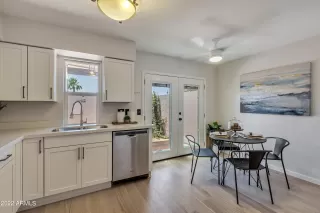 Photo #5: 6421540 Listing 