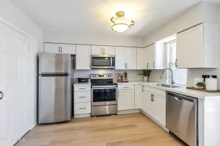 Photo #6: 6421540 Listing 