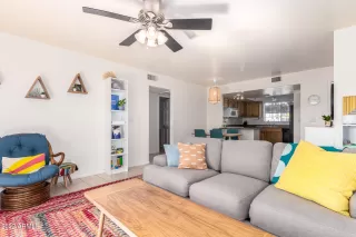 Photo #2: 6421870 Listing 