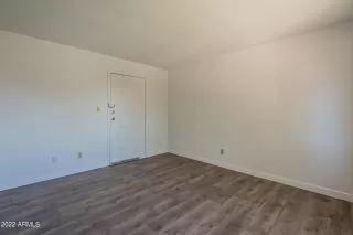 Photo #4: 6421910 Listing