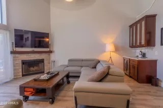 Photo #2: 6422118 Listing