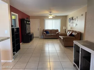 Photo #4: 6422133 Listing