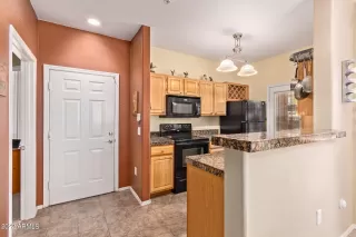 Photo #3: 6422298 Listing