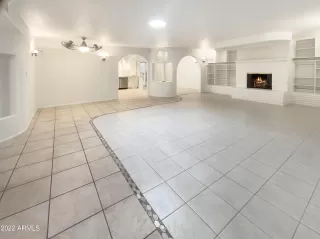 Photo #3: 6422345 Listing