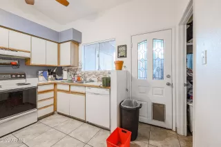 Photo #6: 6422508 Listing 