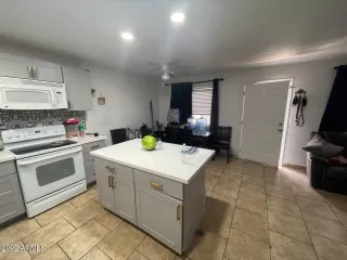 Photo #2: 6422595 Listing