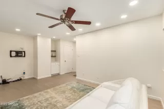 Photo #3: 6422807 Listing