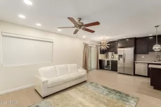 Photo #5: 6422807 Listing