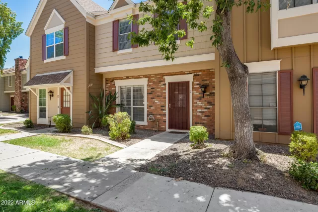 MLS: 6422819 Condo For Sale