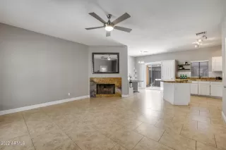 Photo #4: 6422819 Listing