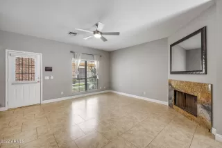 Photo #5: 6422819 Listing