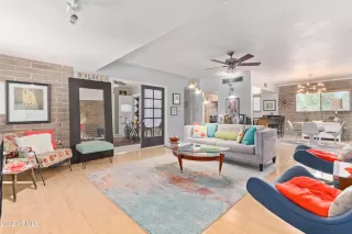 Photo #6: 6422973 Listing 