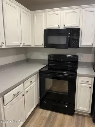 Photo #3: 6422985 Listing