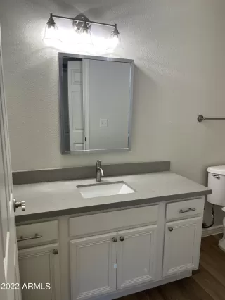 Photo #6: 6422985 Listing