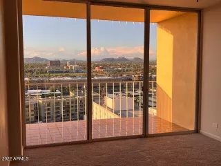 Photo #4: 6422995 Listing