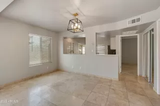 Photo #5: 6423399 Listing