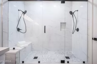 Photo #3: 6423429 Listing