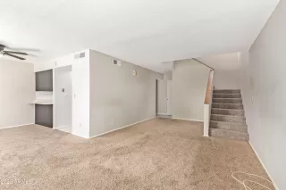 Photo #5: 6423434 Listing