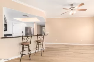 Photo #5: 6423523 Listing