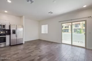 Photo #2: 6423572 Listing