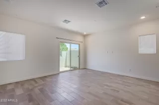 Photo #4: 6423572 Listing